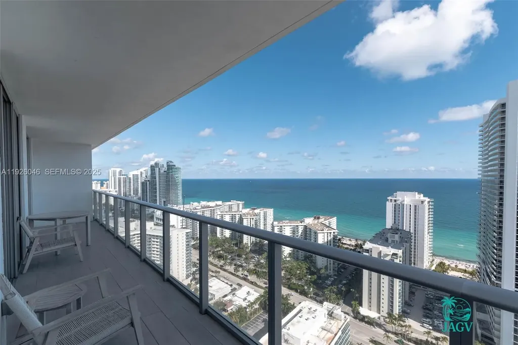 4010 S Ocean Drive Hollywood FL 33019
