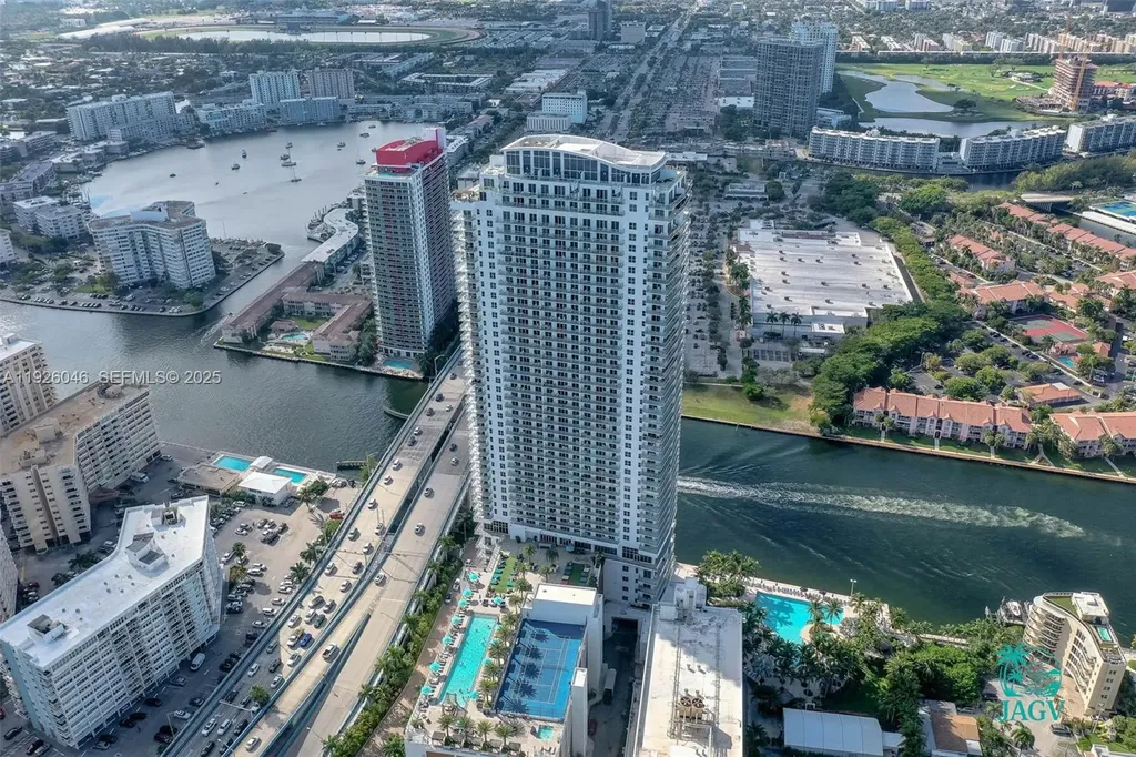 4010 S Ocean Drive Hollywood FL 33019