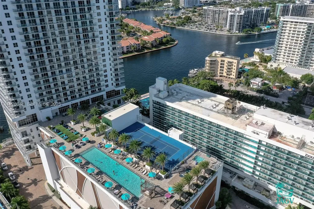 4010 S Ocean Drive Hollywood FL 33019