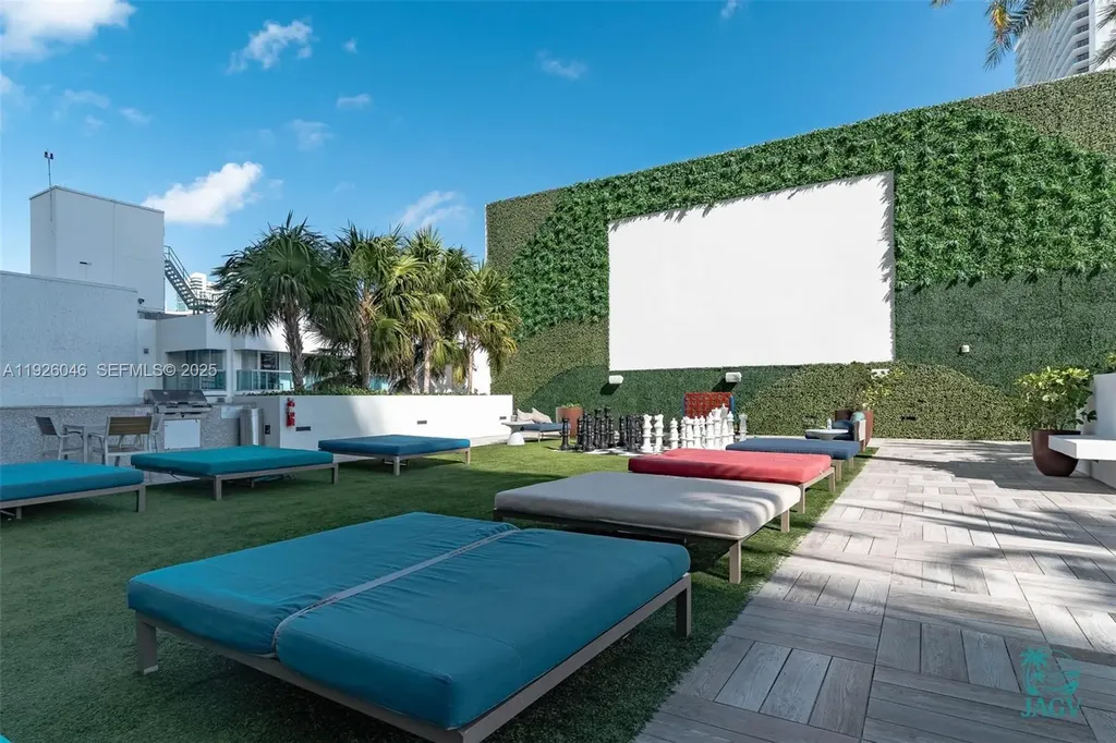 4010 S Ocean Drive Hollywood FL 33019