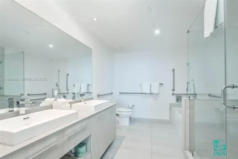 4010 S Ocean Drive Hollywood FL 33019