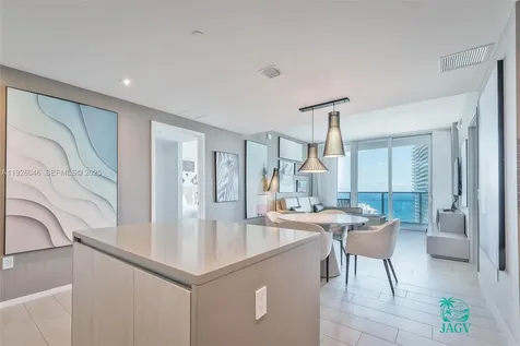 4010 S Ocean Drive Hollywood FL 33019