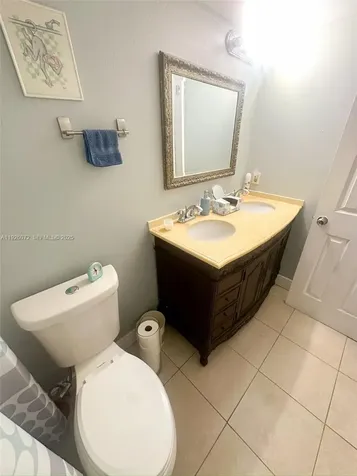 2860 Somerset Drive Lauderdale Lakes FL 33311