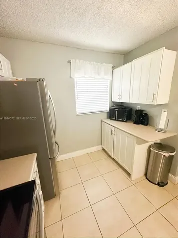 2860 Somerset Drive Lauderdale Lakes FL 33311