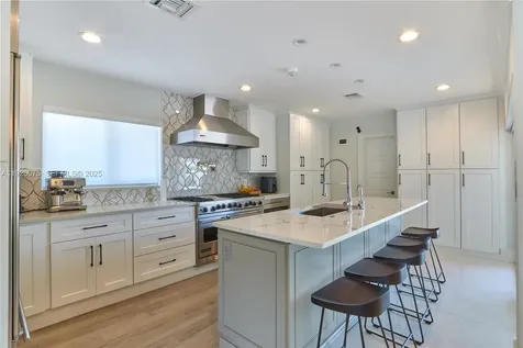 1601 SE 11th Street Fort Lauderdale FL 33316