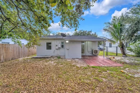 2431 Coolidge Street Hollywood FL 33020