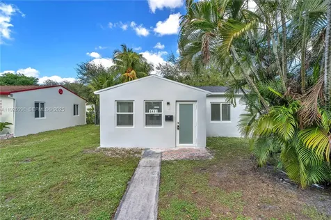 2431 Coolidge Street Hollywood FL 33020