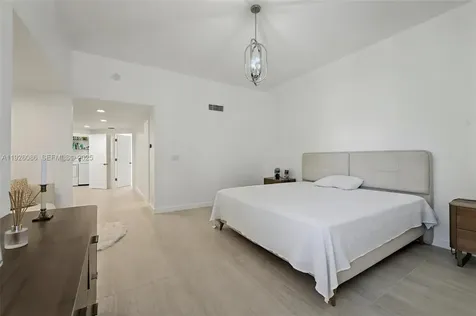 6438 Via Rosa Boca Raton FL 33433