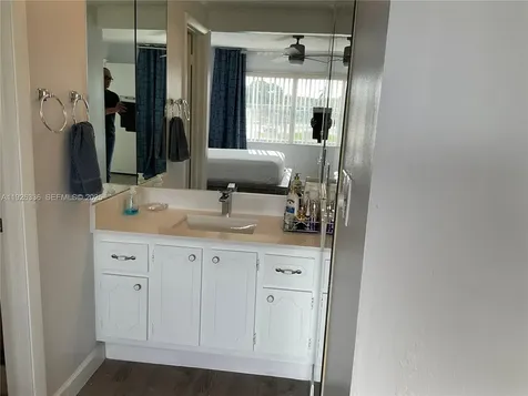 9201 Sunrise Lakes Boulevard Sunrise FL 33322