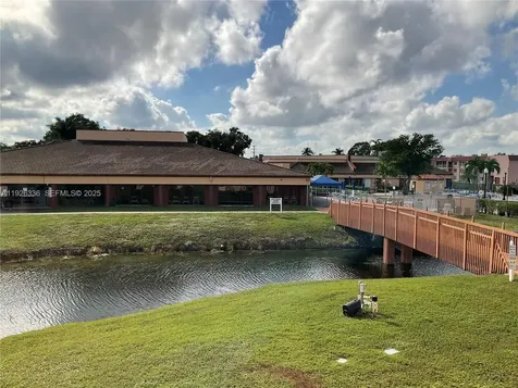 9201 Sunrise Lakes Boulevard Sunrise FL 33322