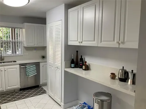 9201 Sunrise Lakes Boulevard Sunrise FL 33322