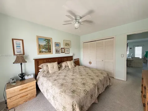 90 Easthampton D West Palm Beach FL 33417