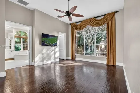 120 Villa Nueva Place Palm Beach Gardens FL 33418