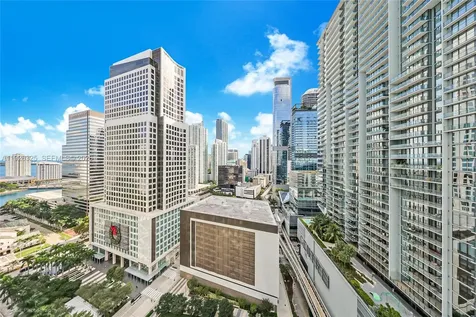 31 SE 6th Street Miami FL 33131