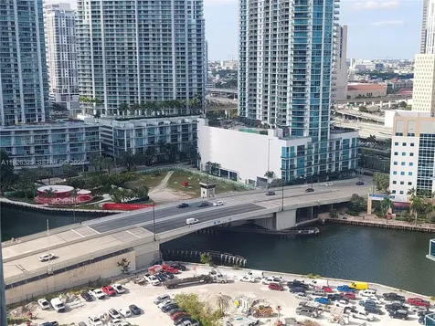 31 SE 6th Street Miami FL 33131