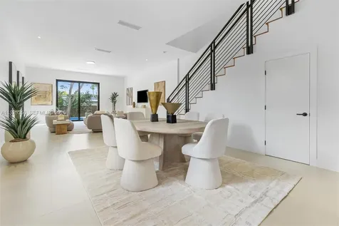 2785 SW 34th Avenue Miami FL 33133