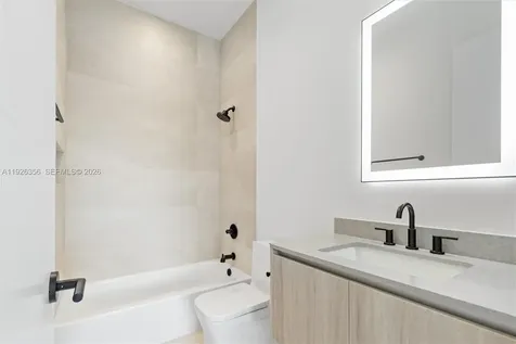 2785 SW 34th Avenue Miami FL 33133