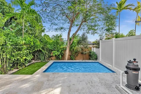 2785 SW 34th Avenue Miami FL 33133