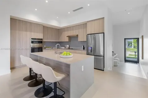 2785 SW 34th Avenue Miami FL 33133