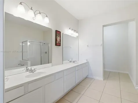 4804 Cayview Avenue Orlando FL 32819