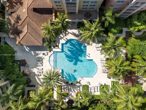 19655 E Country Club Drive Aventura FL 33180