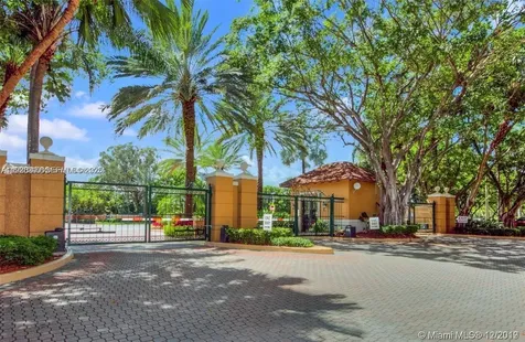 19655 E Country Club Drive Aventura FL 33180