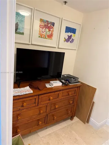 251 Crandon Boulevard Key Biscayne FL 33149