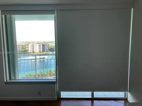 400 S Pointe Drive Miami Beach FL 33139