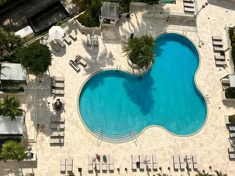 400 S Pointe Drive Miami Beach FL 33139