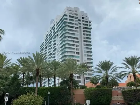 400 S Pointe Drive Miami Beach FL 33139