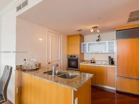 17201 Collins Avenue Sunny Isles Beach FL 33160