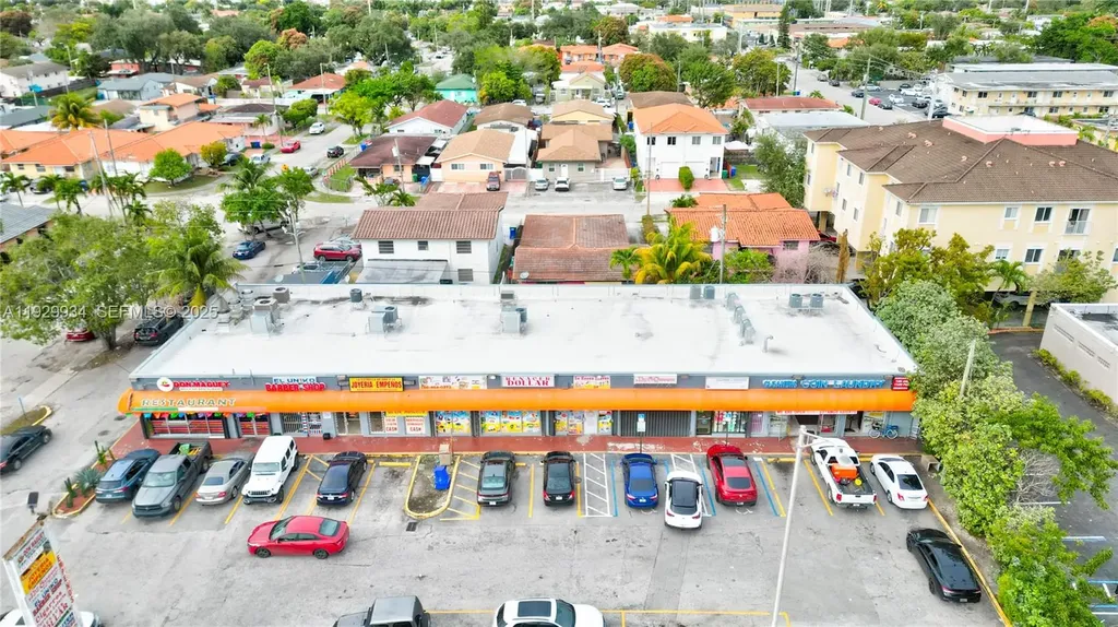 4735 W Flagler Street Miami FL 33134