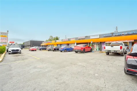 4735 W Flagler Street Miami FL 33134