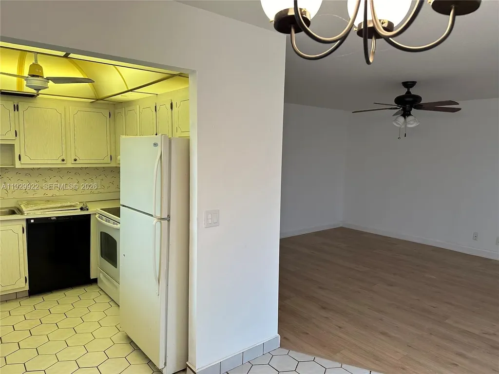 25 Saxony A Delray Beach FL 33446
