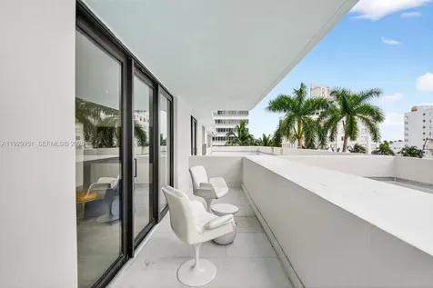 1800 Collins Avenue Miami Beach FL 33139