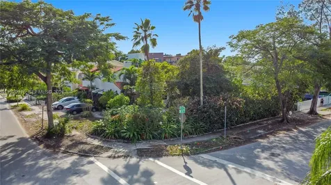 512 SW 21st Avenue Miami FL 33135