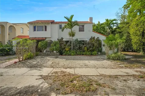 512 SW 21st Avenue Miami FL 33135