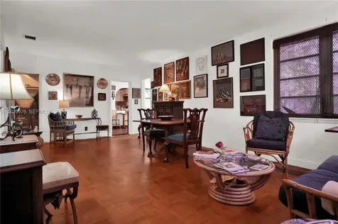 512 SW 21st Avenue Miami FL 33135