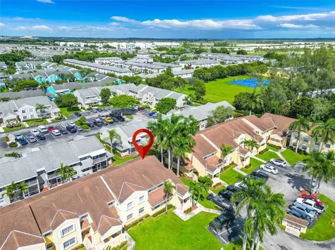 2221 SE 27th Drive Homestead FL 33035