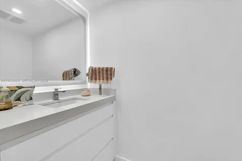 9801 Collins Avenue Bal Harbour FL 33154