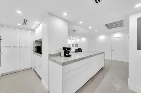 9801 Collins Avenue Bal Harbour FL 33154