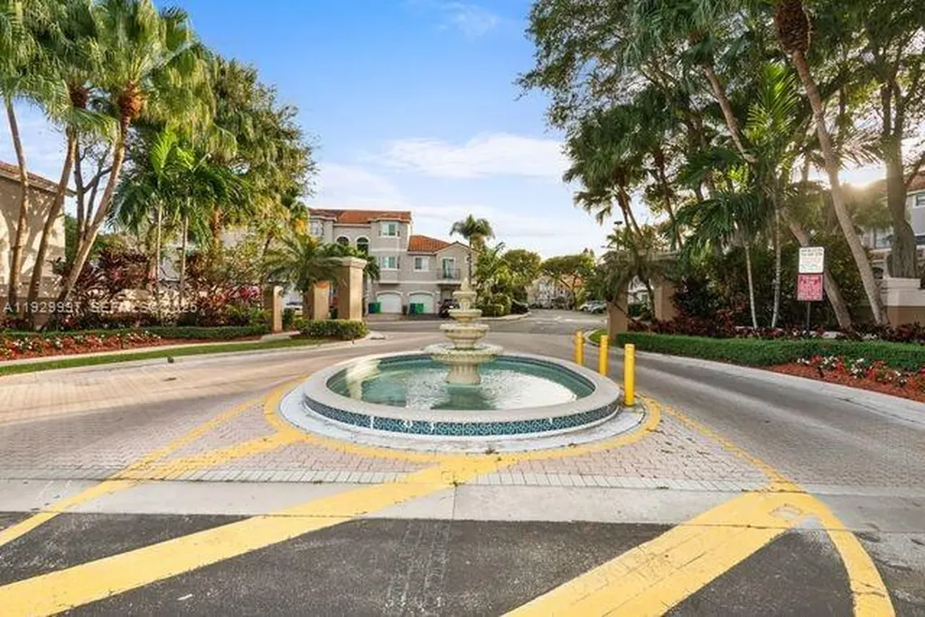 12691 NW 14th Place Sunrise FL 33323