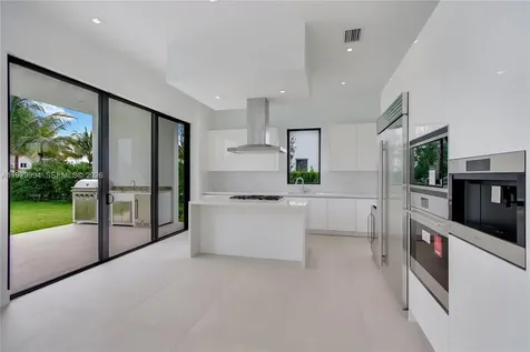 16492 S Botaniko Drive S Weston FL 33326
