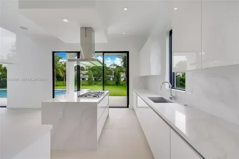 16492 S Botaniko Drive S Weston FL 33326