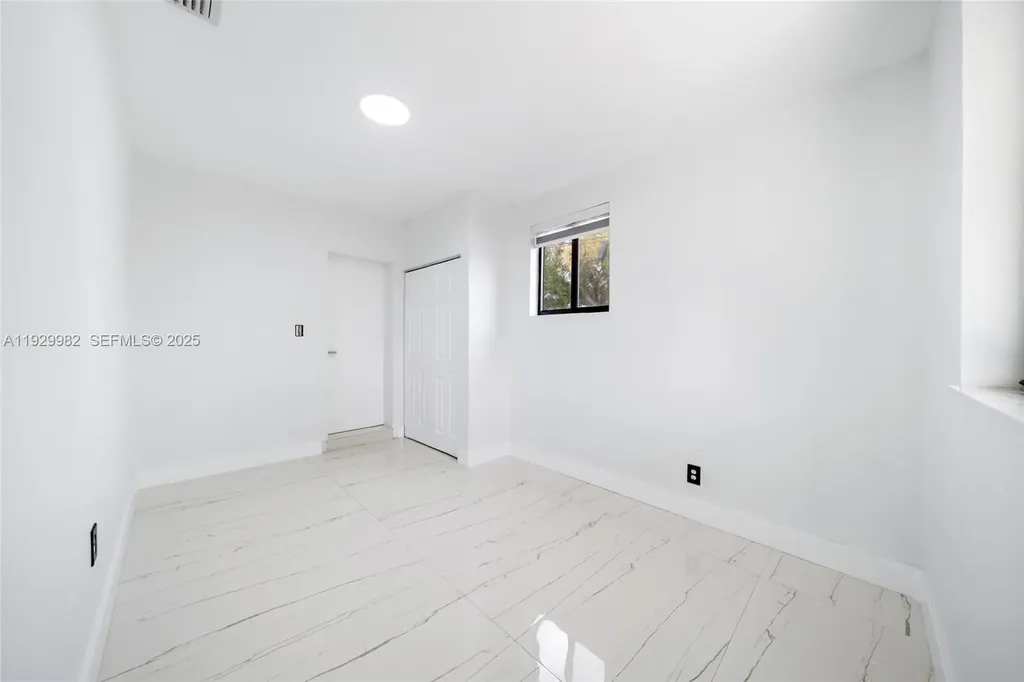 2401 SW 45th Avenue Fort Lauderdale FL 33317