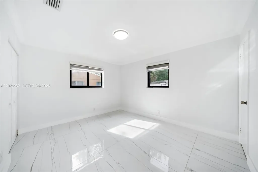 2401 SW 45th Avenue Fort Lauderdale FL 33317