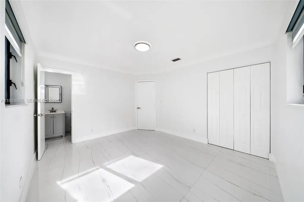 2401 SW 45th Avenue Fort Lauderdale FL 33317