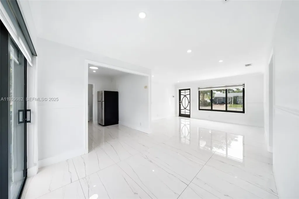 2401 SW 45th Avenue Fort Lauderdale FL 33317