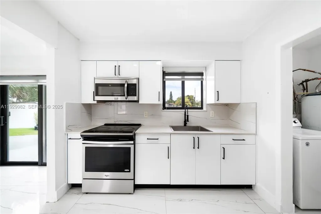 2401 SW 45th Avenue Fort Lauderdale FL 33317