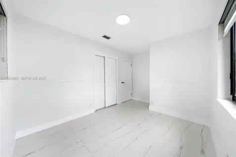 2401 SW 45th Avenue Fort Lauderdale FL 33317